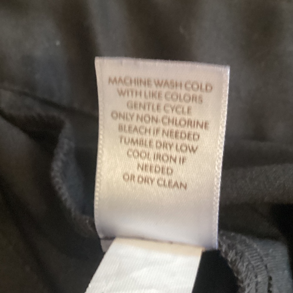 Like new J. Jill Elegant Black Trousers size 10P - Picture 5 of 5